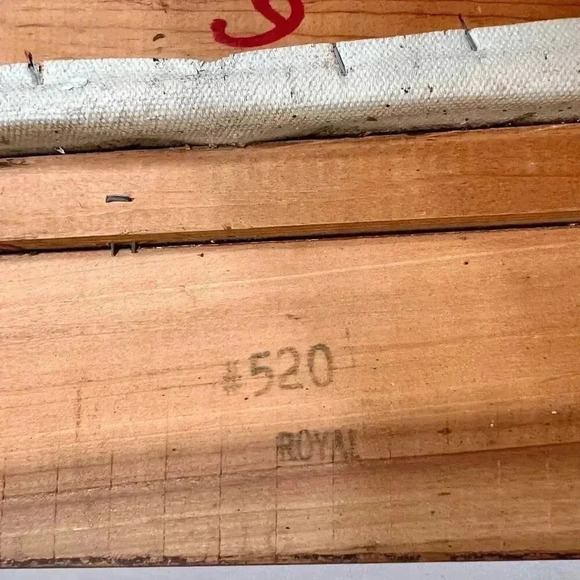 Vintage Royal Chinese Painting Bird Floral Scene Black Velvet Trim Gold Frame - Picture 9 of 15